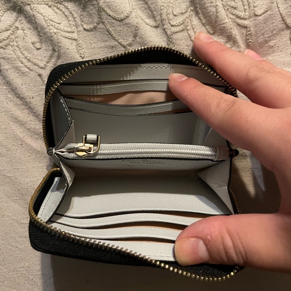Kate Spade ♠️ Black coin wallet - Picture 7 of 13